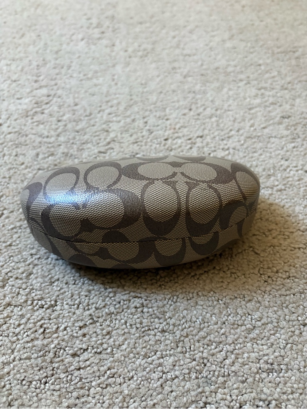 Coach Signature sunglasses with Hard Shell Sunglasses Case